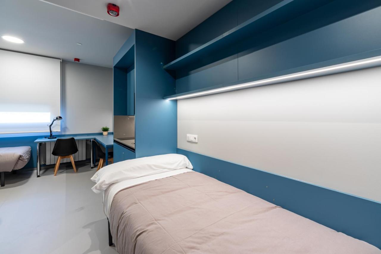 Residencia Universitaria Resa San Mames Билбао Екстериор снимка