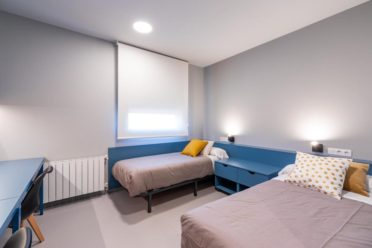 Residencia Universitaria Resa San Mames Билбао Екстериор снимка